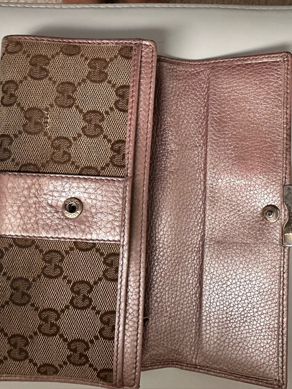 Authentic Gucci Brown Monogram Continental Wallet w/Metallic Taupe Strap & COA - Picture 11 of 16